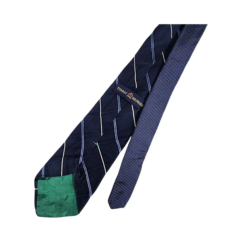 Tommy Hilfiger Mens Navy Silk Striped Navy‎ Classic Necktie